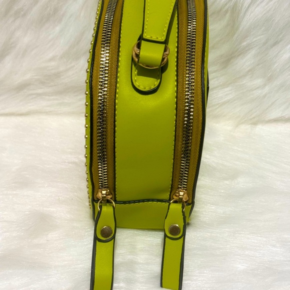 Spicy Lime Green Platform Sandals with Lime Green Fleur De Lis Crossbody - Picture 12 of 14